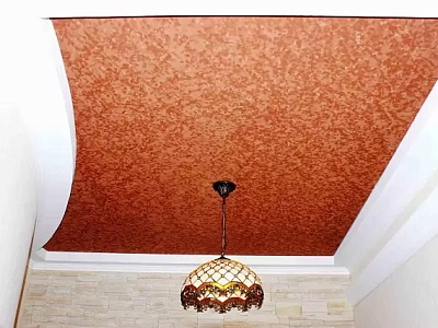 Фактурные натяжные потолки: особенности и преимущества