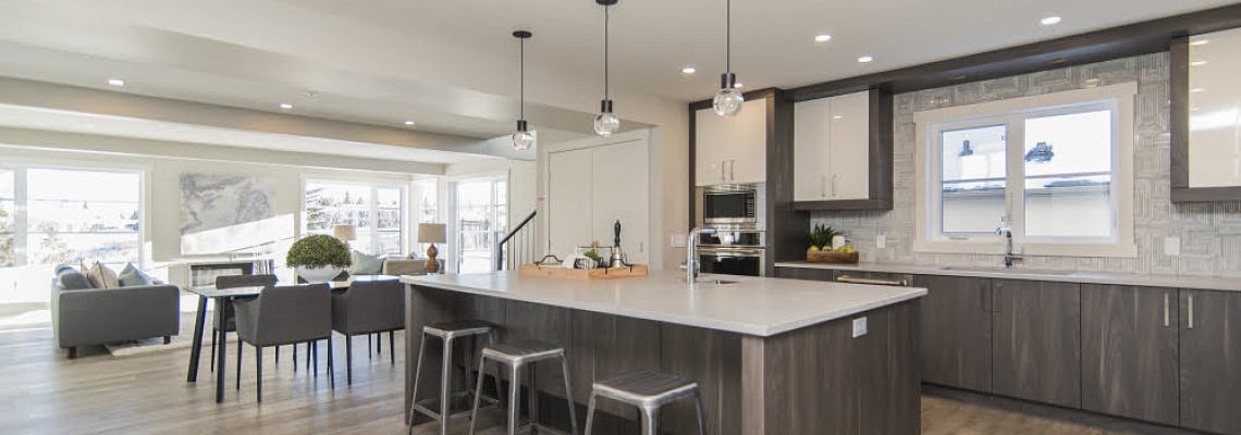 Натяжные потолки на кухню